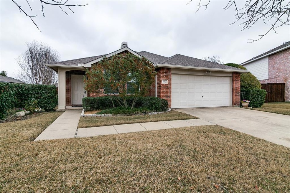 1002 Chilton Dr, Wylie, TX 75098 - photo 1
