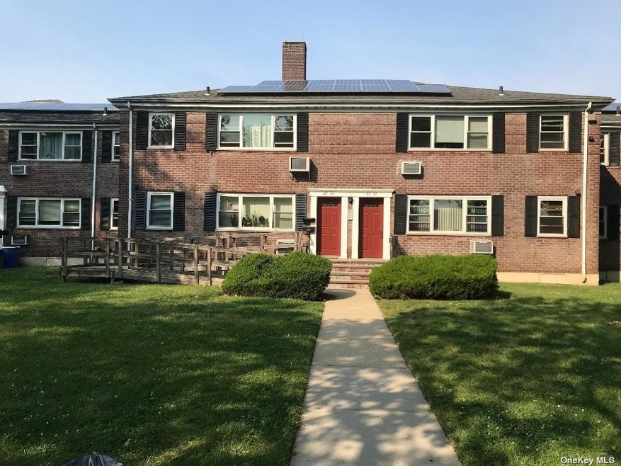 67-54 150 St unit 422B, Flushing, NY 11367 - photo 1