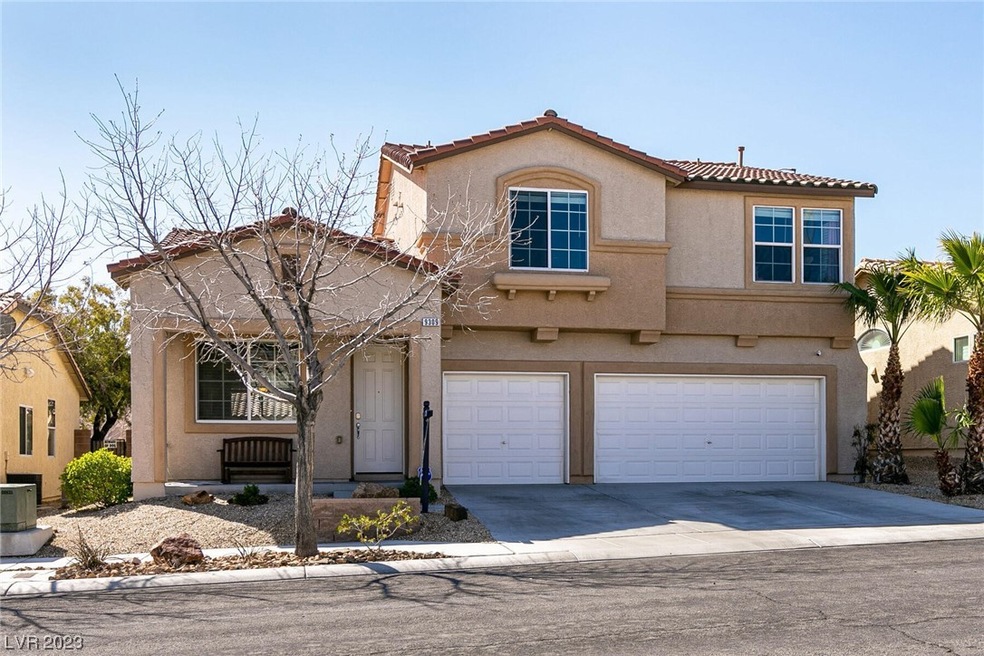 238 sq ft with 4 bedrooms (1 down)