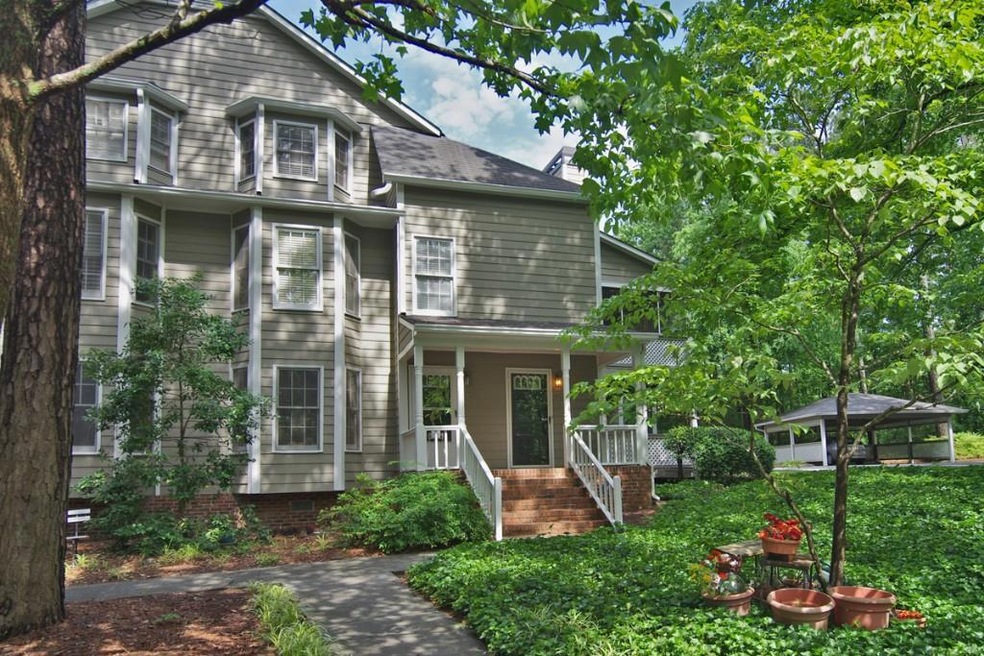 1403 Oakridge Cir unit 1403, Decatur, GA 30033 - photo 1