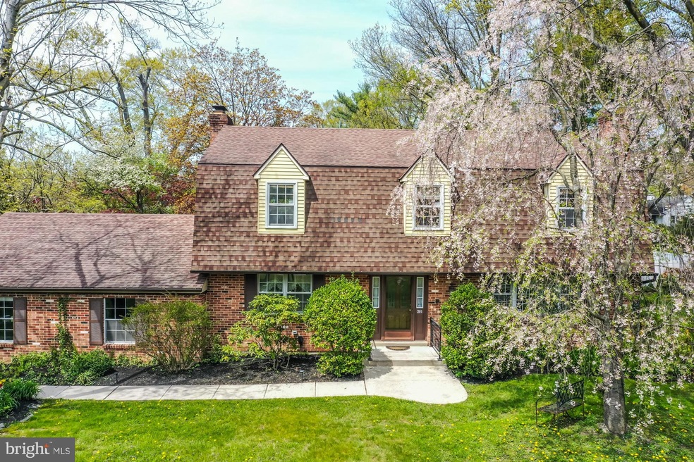 Sold $545,929 • Co-Listing Agent