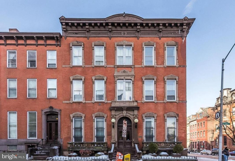 1120 Saint Paul St unit 33, Baltimore, MD 21202 - photo 1