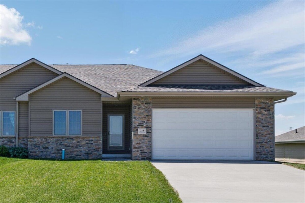 218 St Andrews Loop | Malvern, IA