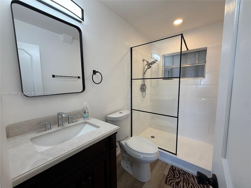 For Sale $160,000 • Co-Listing Agent