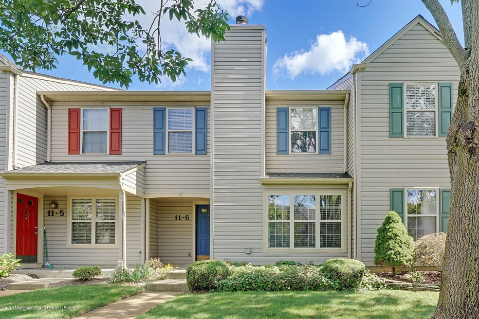 11 Stuart Dr. #6