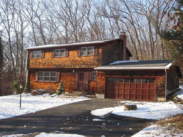 36 N Glenwoods Rd, Gales Ferry, CT 06335 - photo 1