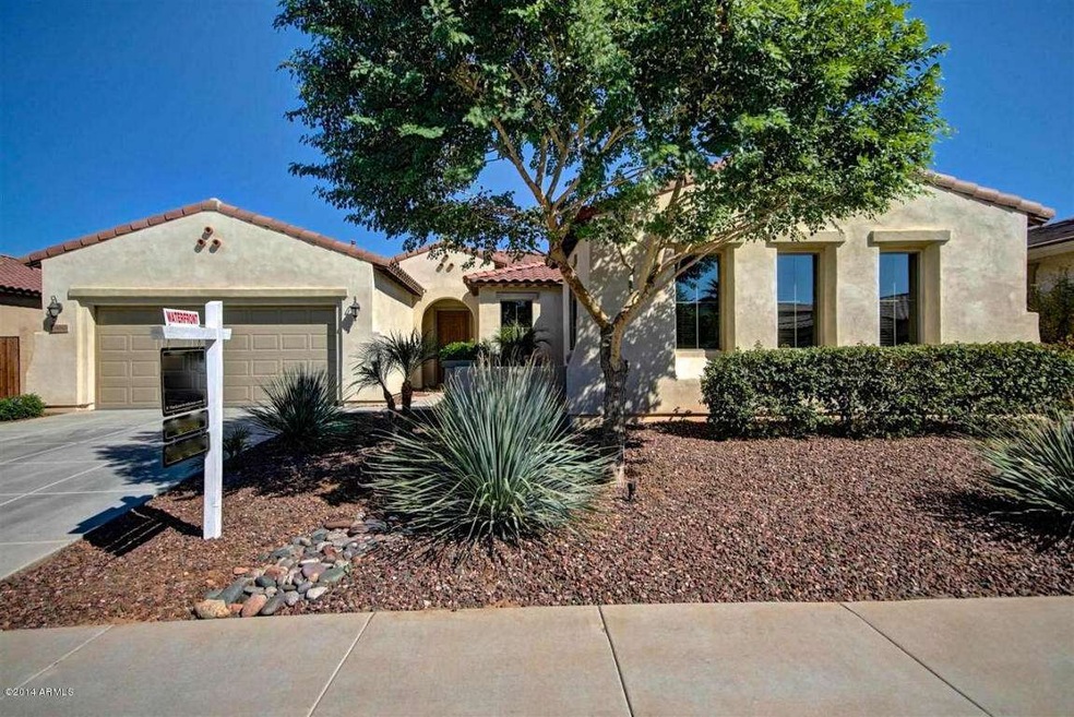 3880 E Sawtooth Dr