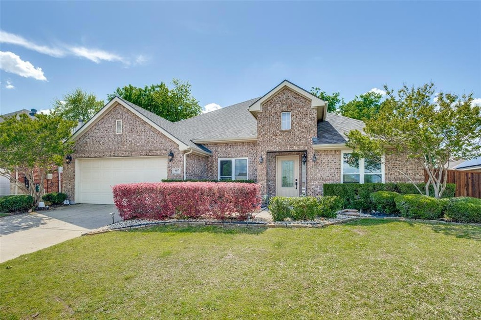 907 Wooded Creek Ave, Wylie, TX 75098 - photo 1