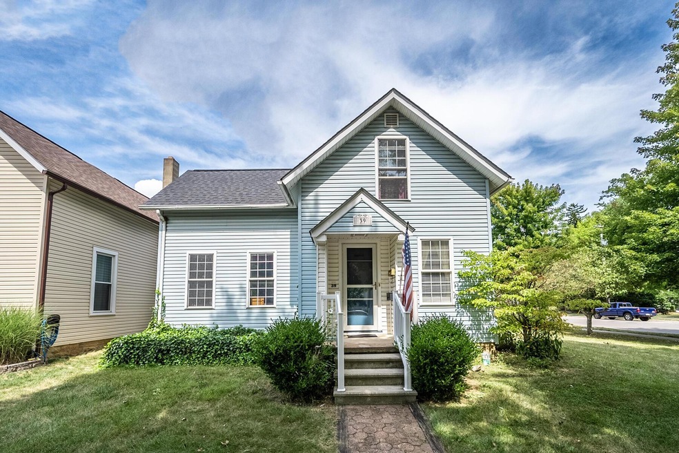 39 E. Fountain Ave-102