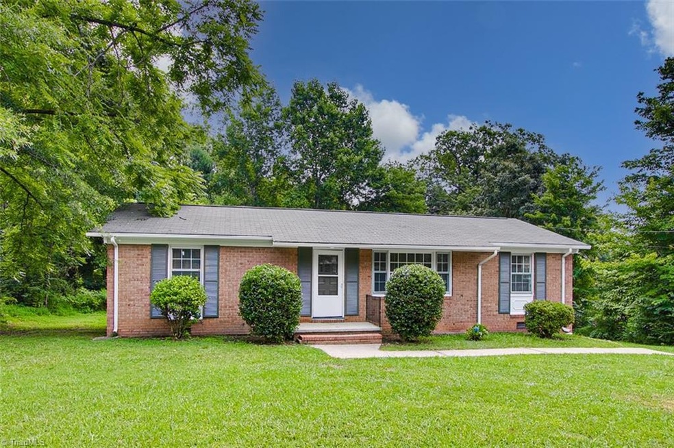 1713 Zoo Pkwy, Asheboro, NC 27205 - photo 1