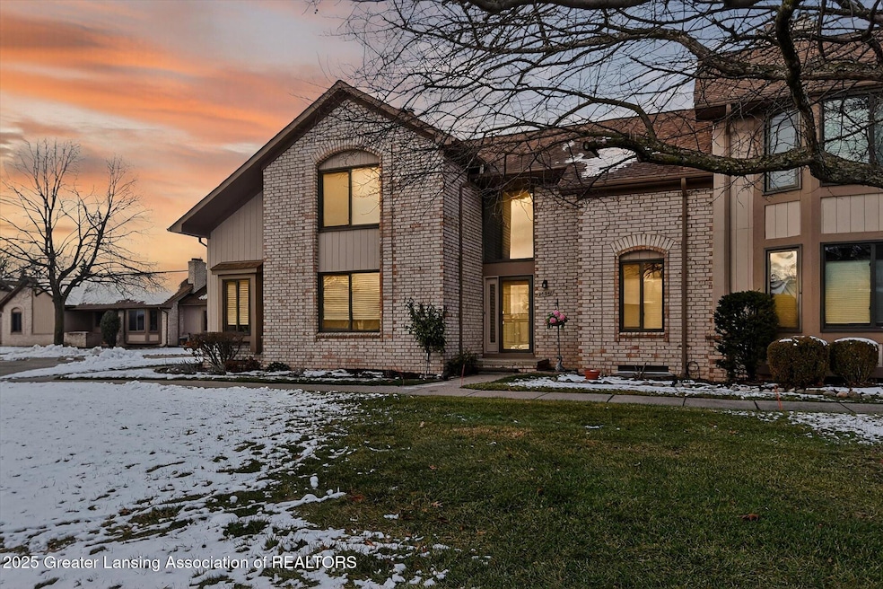 20541 Villa Grande Cir unit 8, Clinton Township, MI 48038 - photo 1