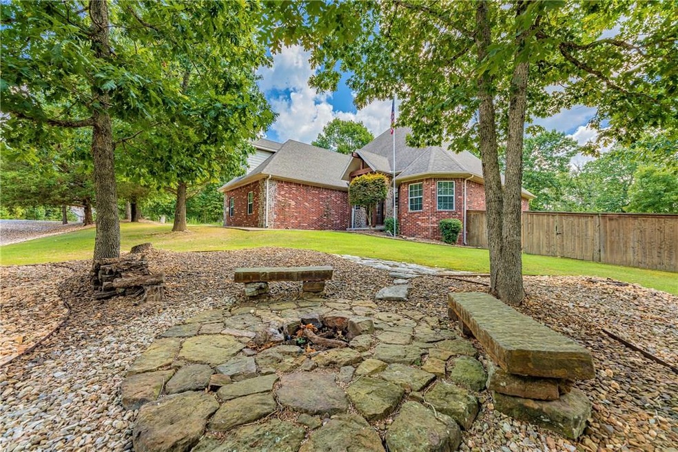 2 Bytham Cir, Bella Vista, AR 72714 - photo 1