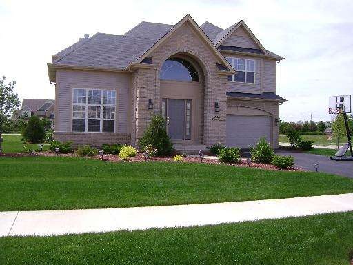 1409 Hearthstone Ln, North Aurora, IL 60542 - photo 1