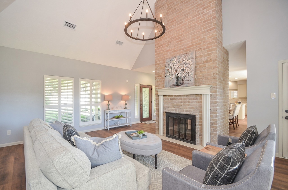 11723 Park Creek Dr, Houston, TX 77070 - photo 1