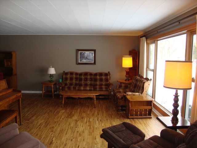 3205 Saint James St, Rolling Meadows, IL 60008 - photo 1