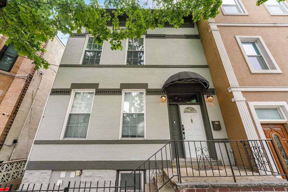 209 Maple St, Weehawken, NJ 07086 - photo 1