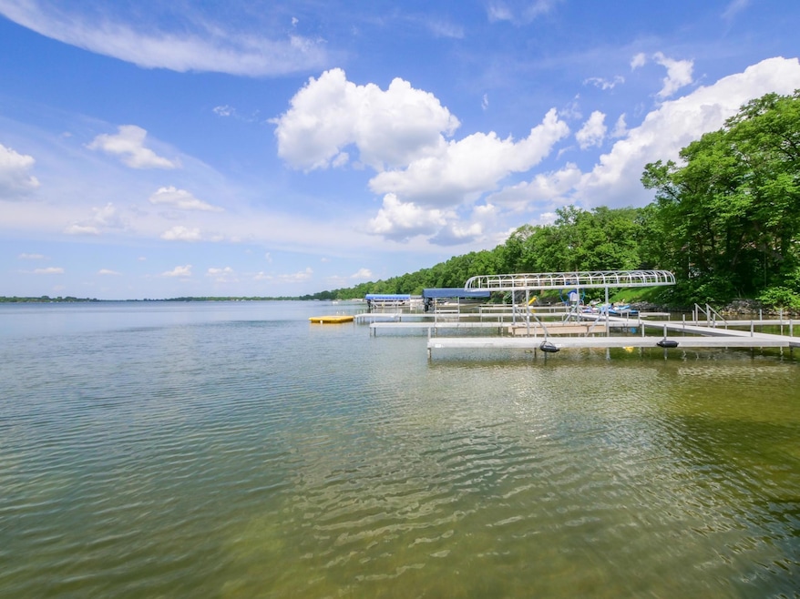 1321 S Darling Dr NW unit 1, Alexandria, MN 56308 - photo 1