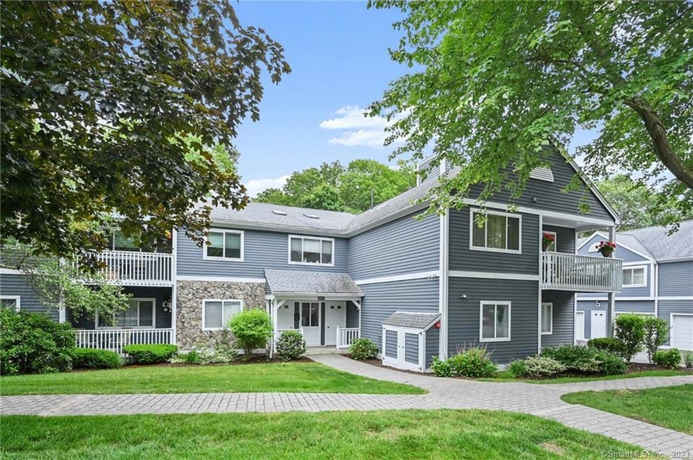 207 Windgate Cir unit B, Monroe, CT 06468 - photo 1