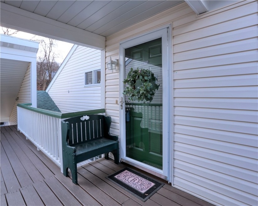 Welcome to 1257 Riverside Drive in Bridgewater, Pe