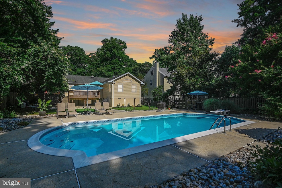 312 Edgemere Dr, Annapolis, MD 21403 - photo 1