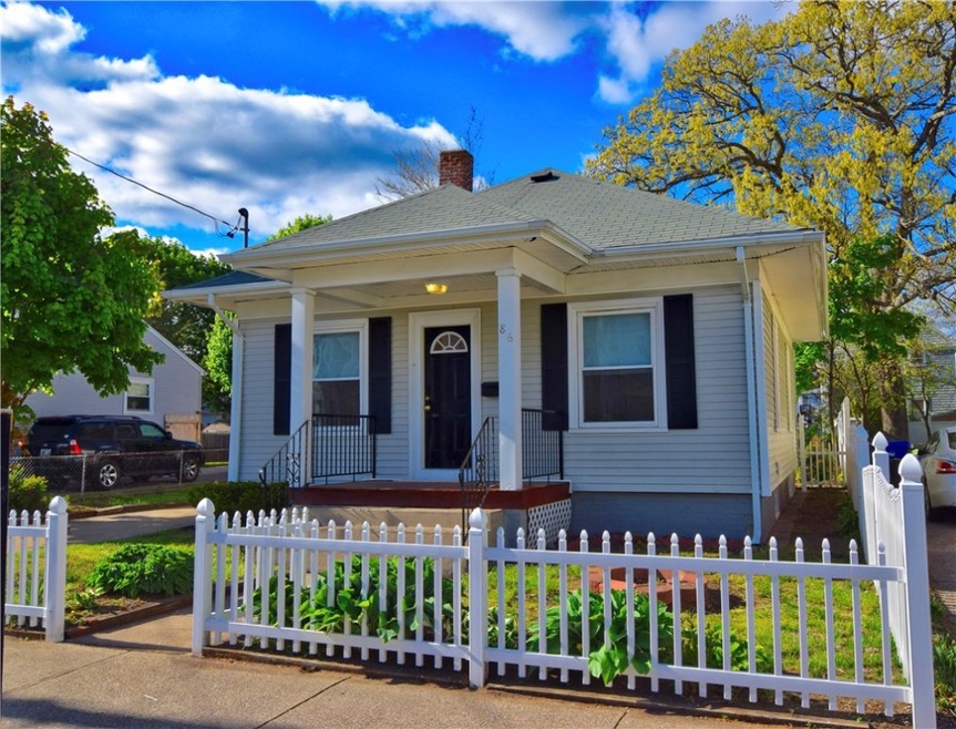 86 Bucklin St, Pawtucket, RI 02861 - photo 1