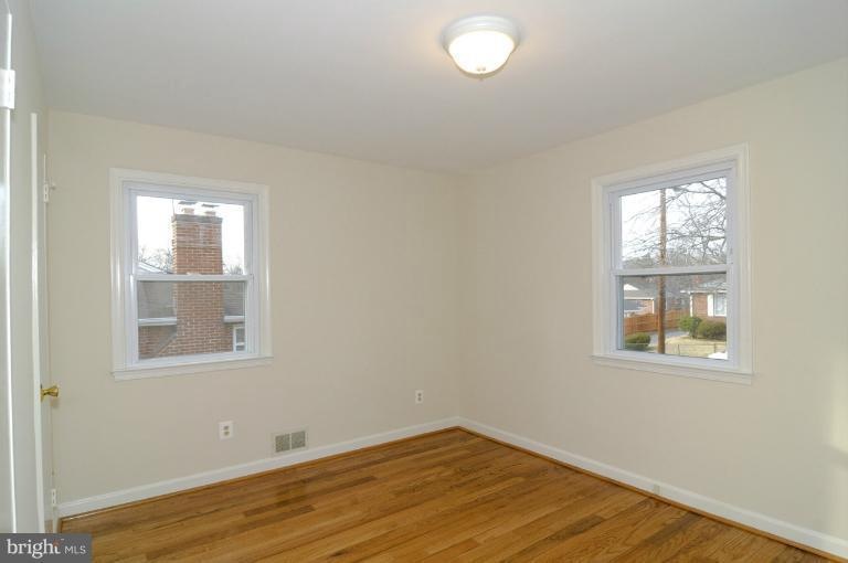 2422 Eccleston St, Silver Spring, MD 20902 - photo 1