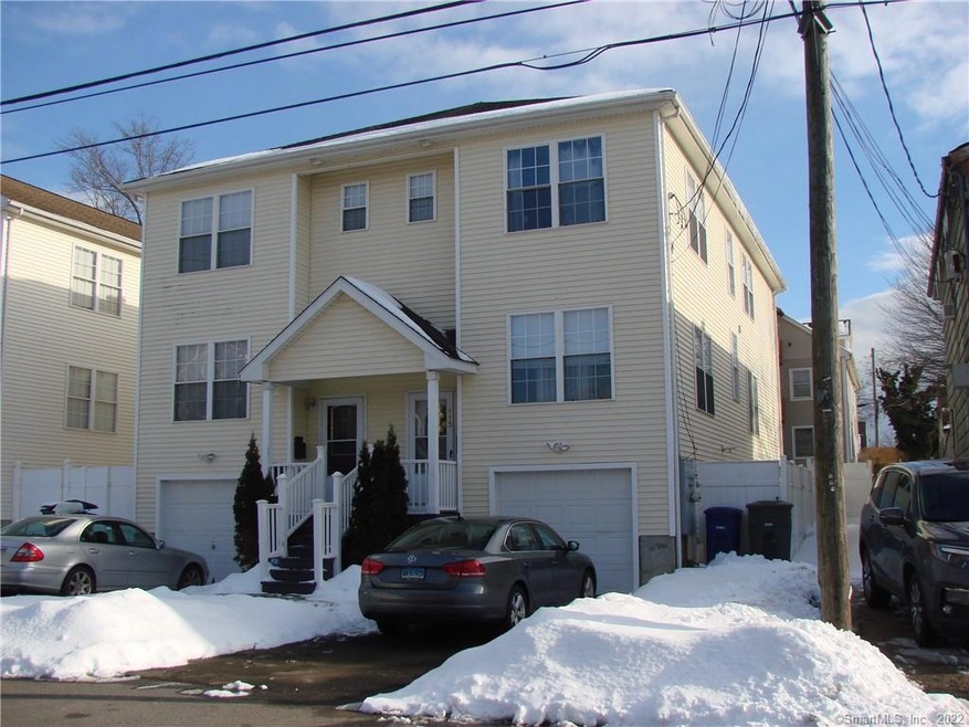 113-115 Shell ST -- 3,696+ SF, 1,846+ SF Each Side
