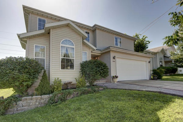 860 S Hackberry Ave, Nixa, MO 65714 - photo 1