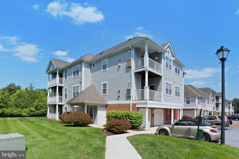 5004 Hollington Dr unit 201, Owings Mills, MD 21117 - photo 1