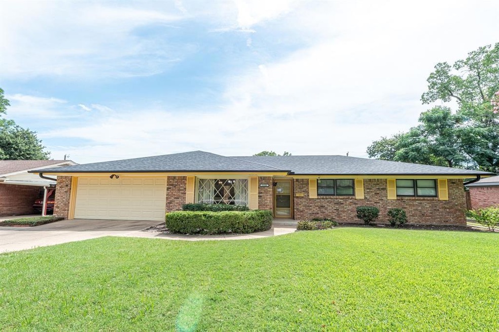 1124 Birch St, Hurst, TX 76053 - photo 1