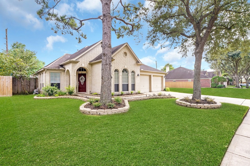 8218 Broken Timber Way, Houston, TX 77095 - photo 1