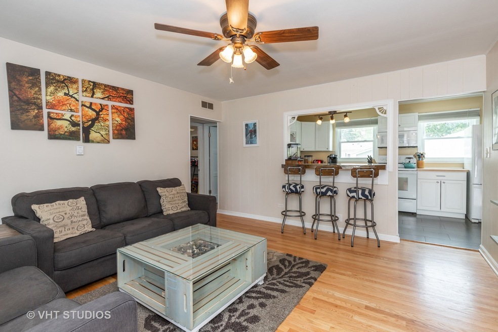 2237 Winnebago Rd unit 3, Waukegan, IL 60087 - photo 1