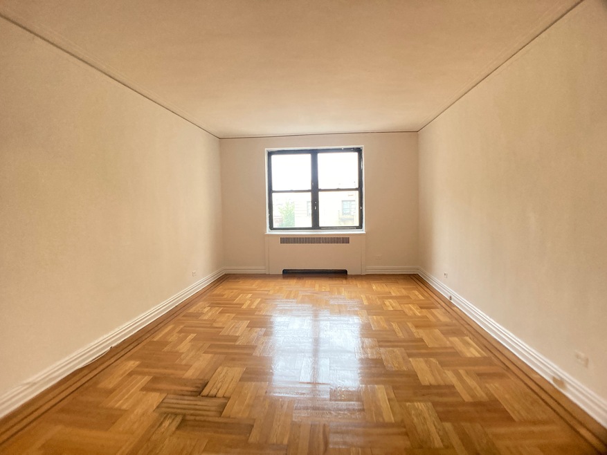 690 Fort Washington Ave unit 7-C, New York, NY 10040 - photo 1