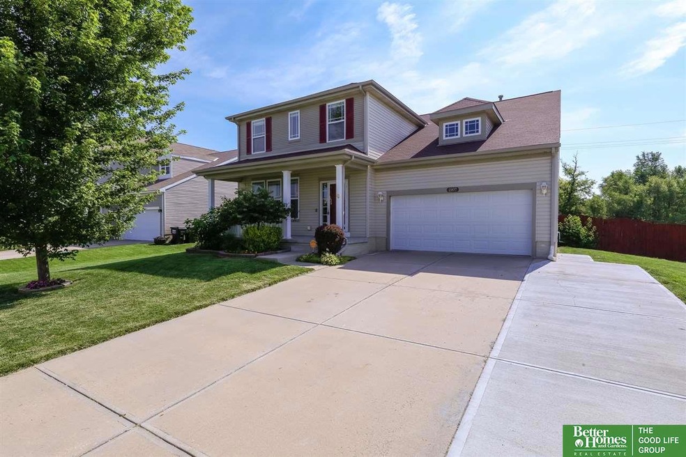 2107 S River Rock Dr, Papillion, NE 68046 - photo 1