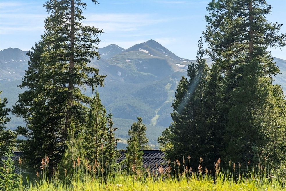 View of mountain feature