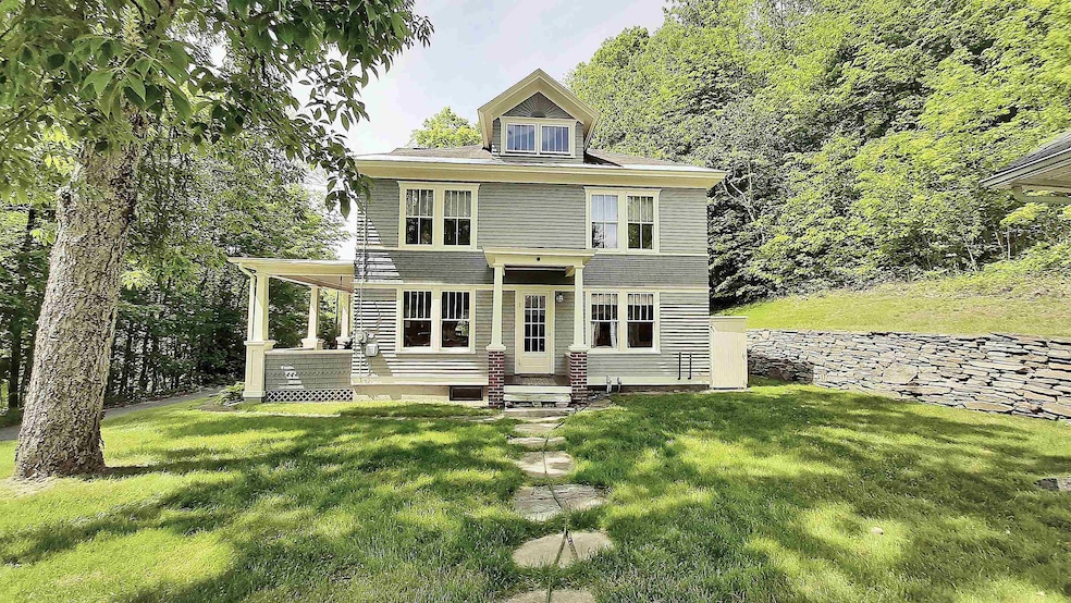 127 Pleasant St, Cavendish, VT 05142 - photo 1