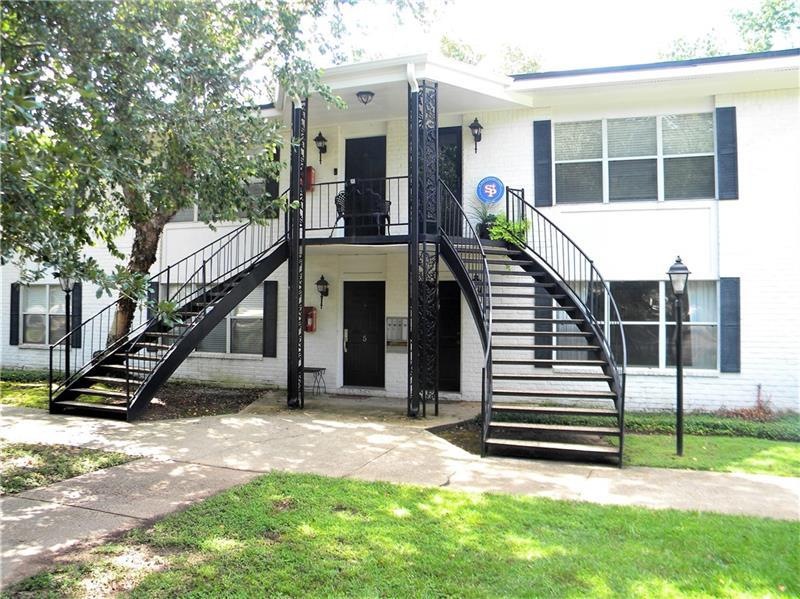 Front View - Spanish Villa - 4009 Old Shell Road U