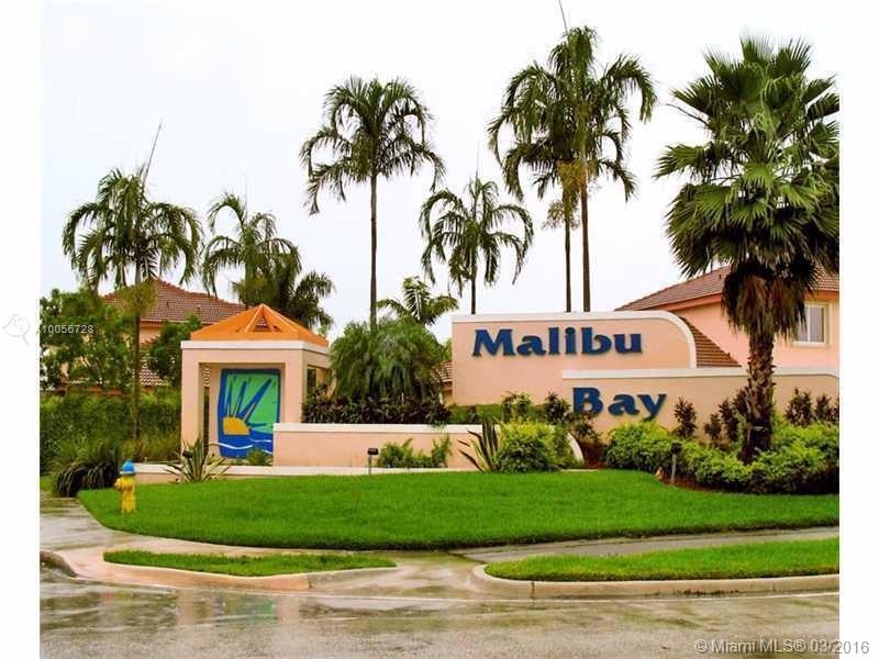 Malibu Bay Entrance