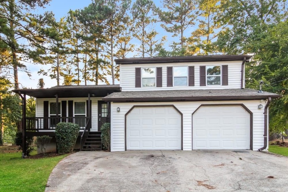 1071 Oak Rd SW, Lilburn, GA 30047 - photo 1