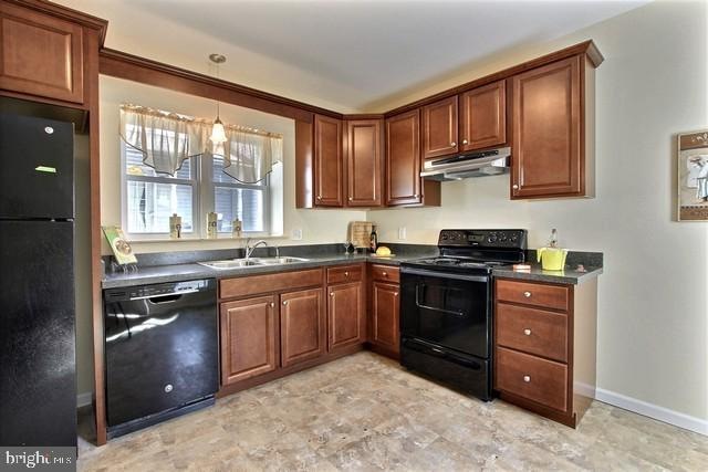 67 N Reamstown Rd, Stevens, PA 17578 - photo 1