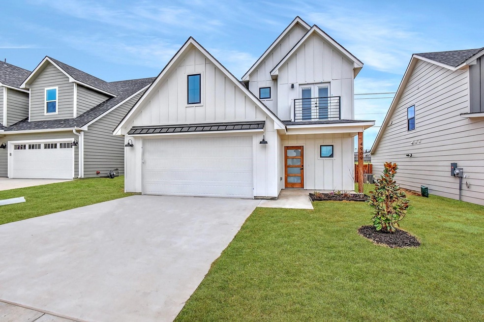 4909 Sweetbay Rd, Sherman, TX 75092 - photo 1