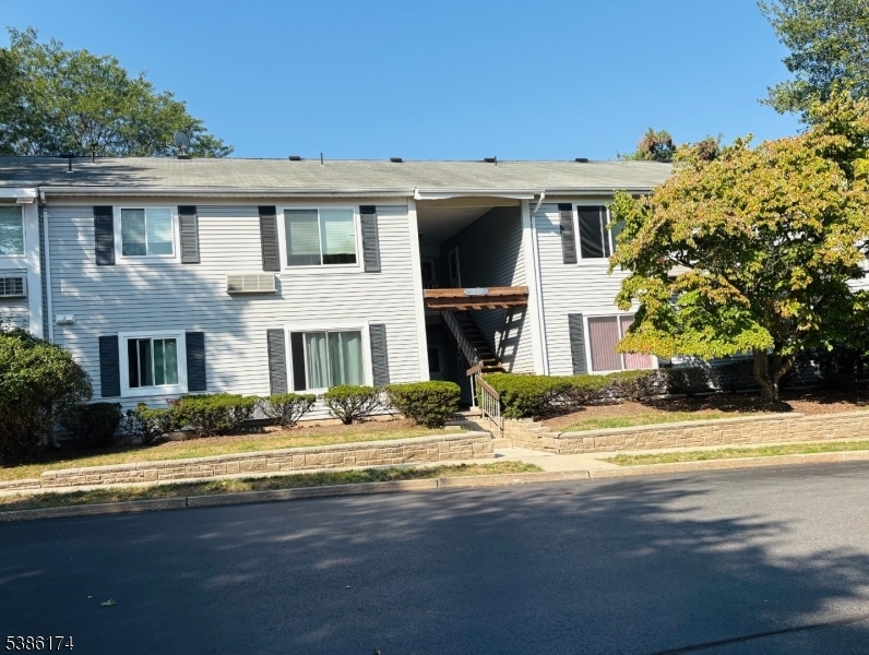 For Rent $2,200/month