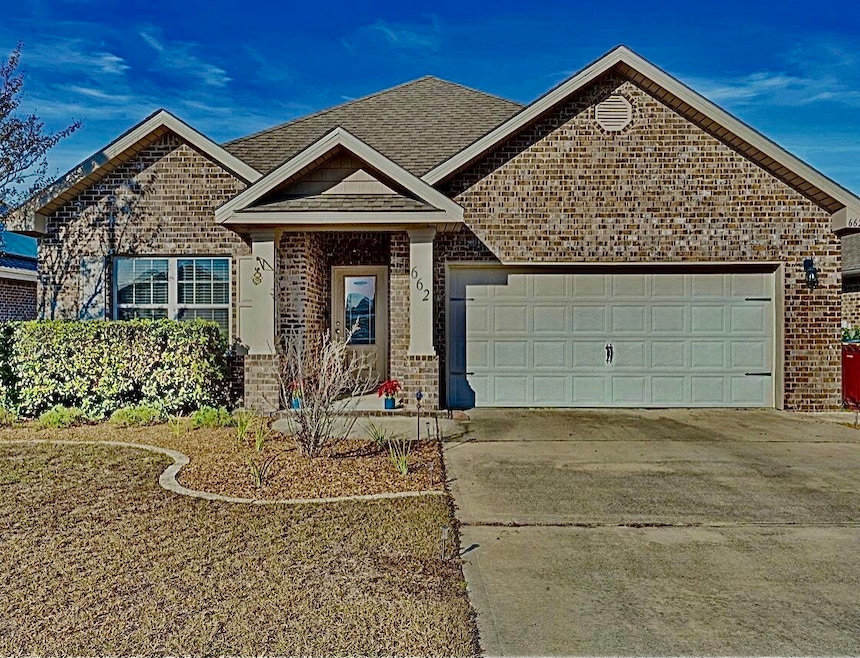 662 Teal St, Crestview, FL 32539 - photo 1