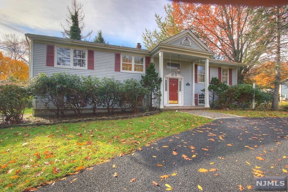 28 Brook Rd, Upper Saddle River, NJ 07458 - photo 1