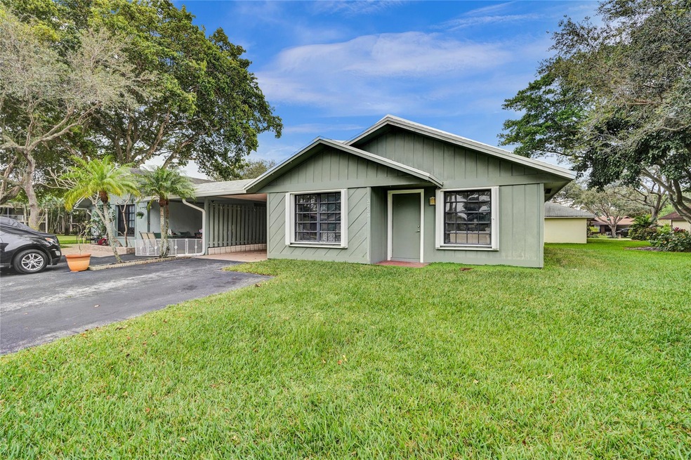 3723 E Valley Green Dr unit 73, Davie, FL 33328 - photo 1