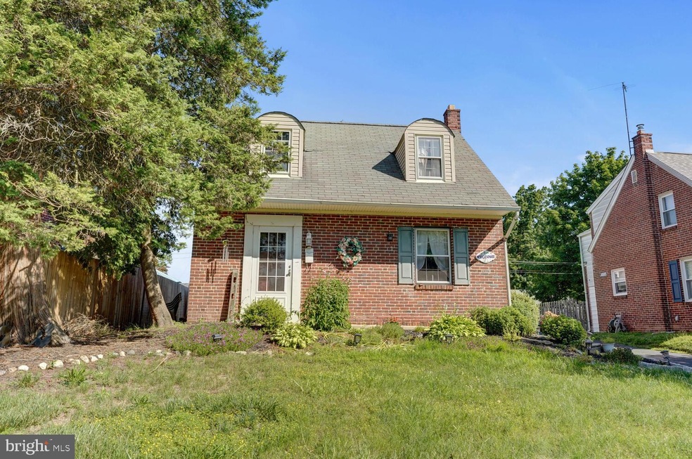 803 E Ross Place, Ridley Park, PA 19078 - photo 1