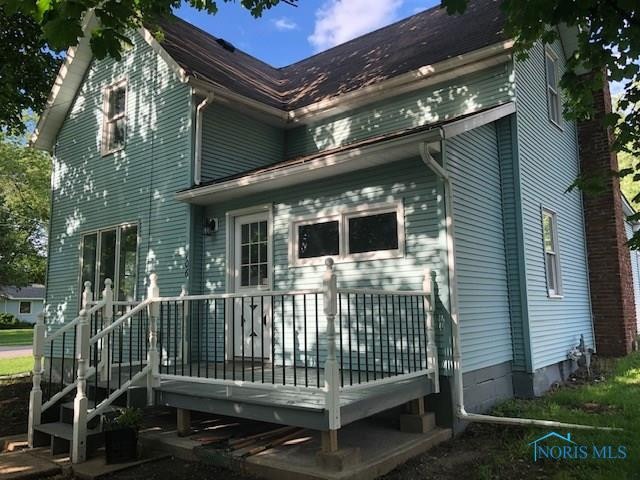 106 Elm St, West Unity, OH 43570 - photo 1