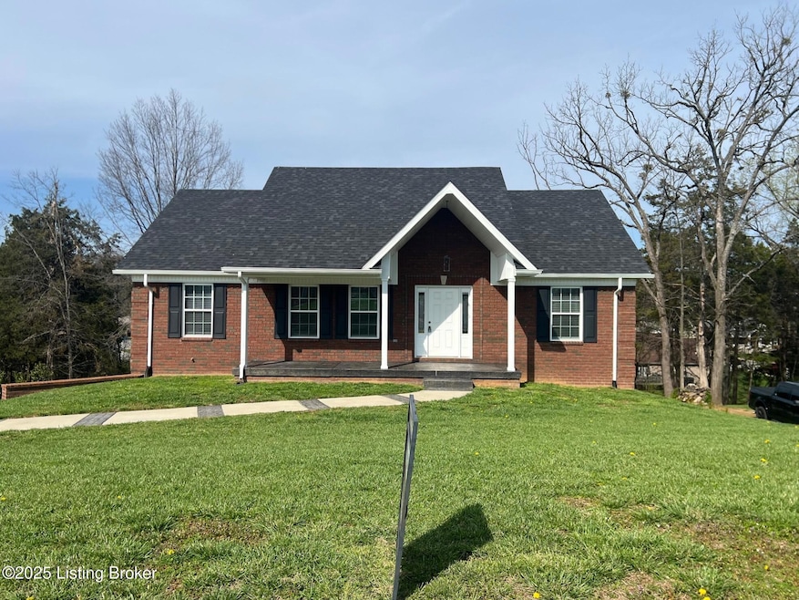 Pending $319,900 • Co-Listing Agent