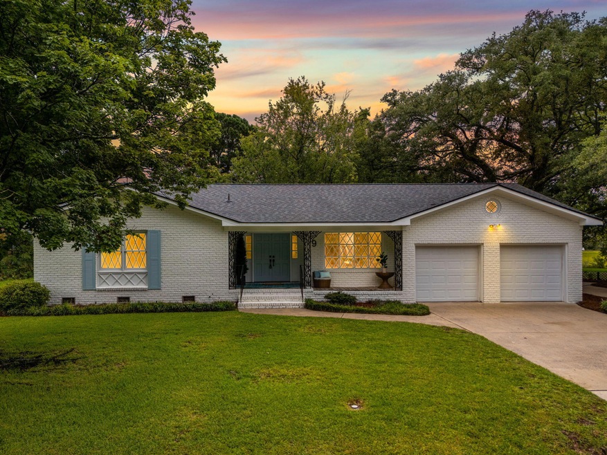 Under Contract $735,000