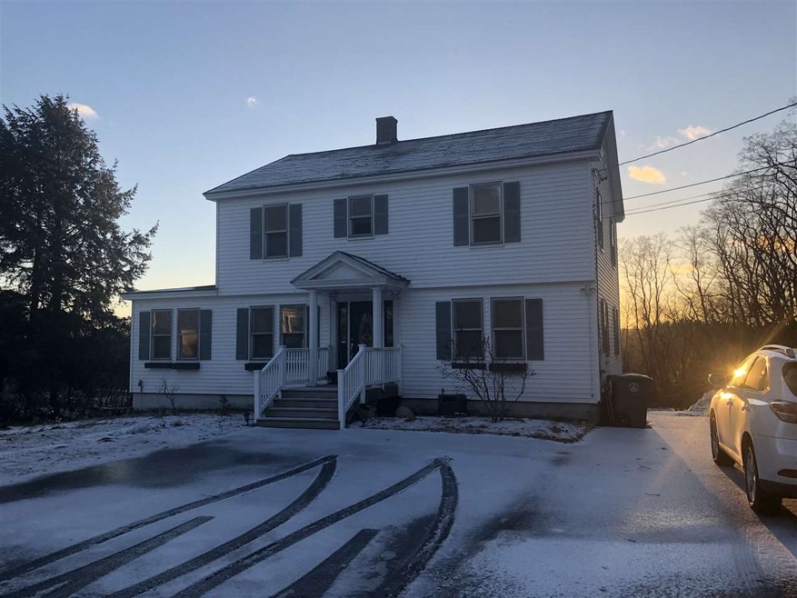 562 Pembroke St, Pembroke, NH 03275 - photo 1